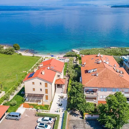 Luxury Balu 18 Near The Sea