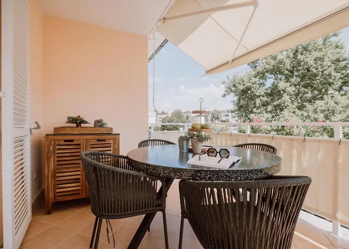 Luxury Balu 18 Near The Sea